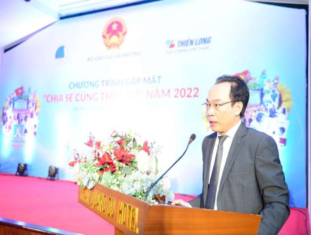 Tôn vinh giáo viên trong sự nghiệp giáo dục